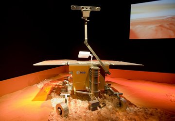 ESA at ILA 2008 - Full-scale model of ExoMars rover